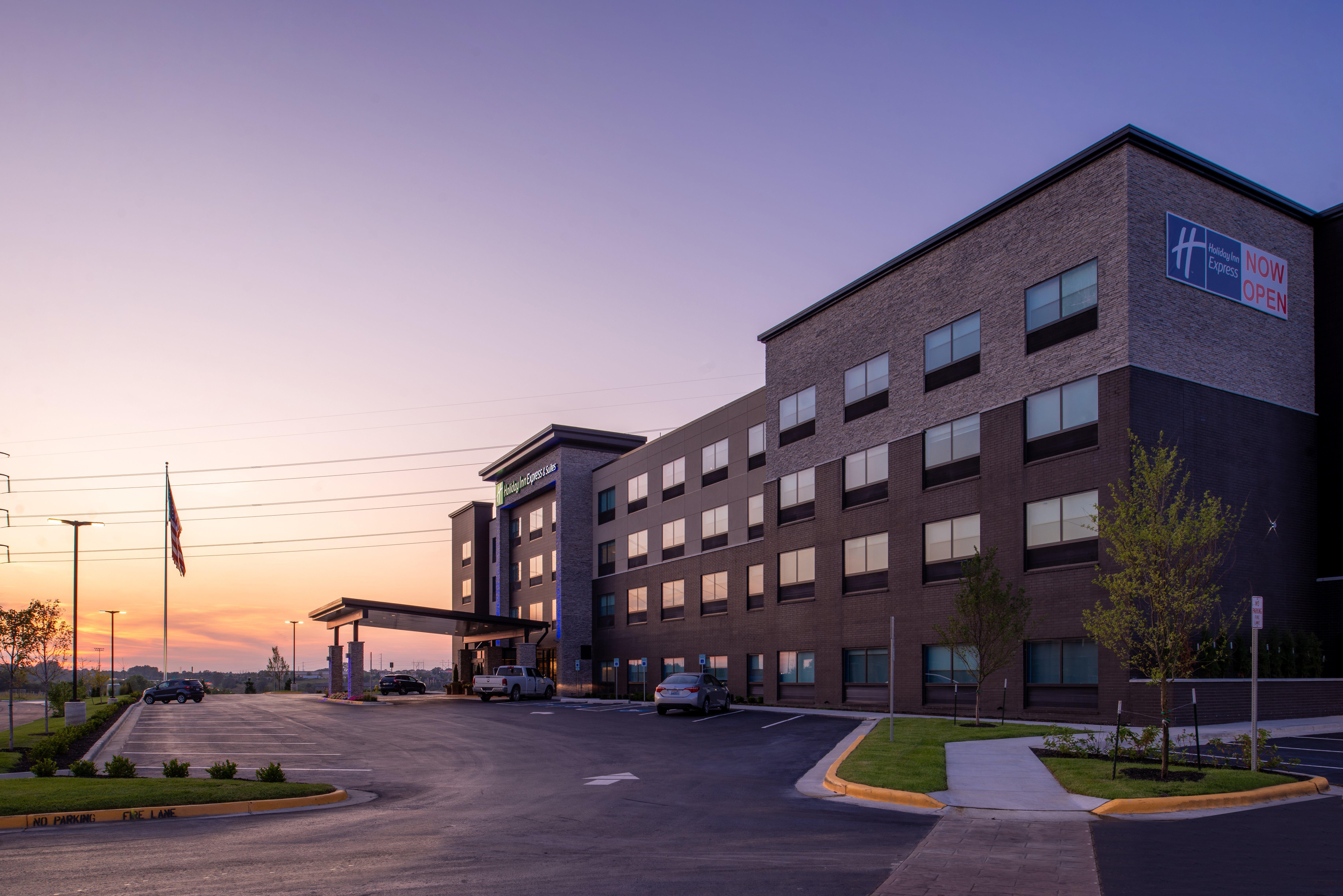 Holiday Inn Express & Suites - Olathe West By Ihg Extérieur photo